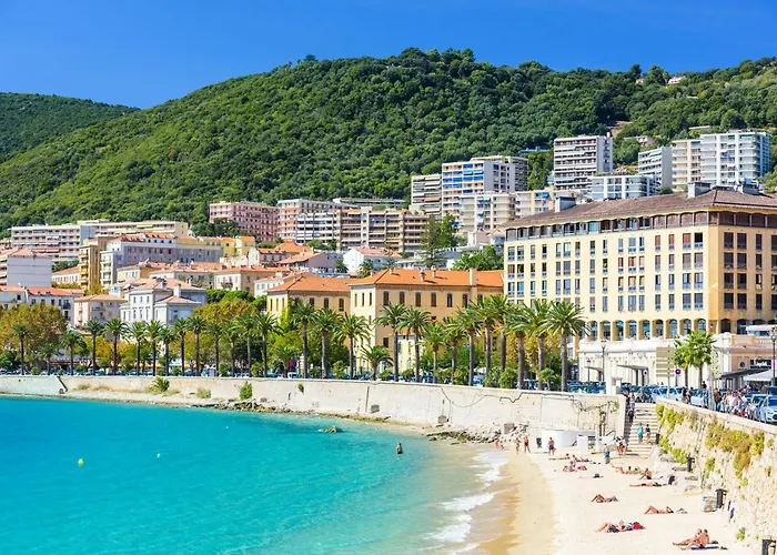 Cozy Et Confortable Au Coeur D'ajaccio Quarto em Acomodações Particulares *